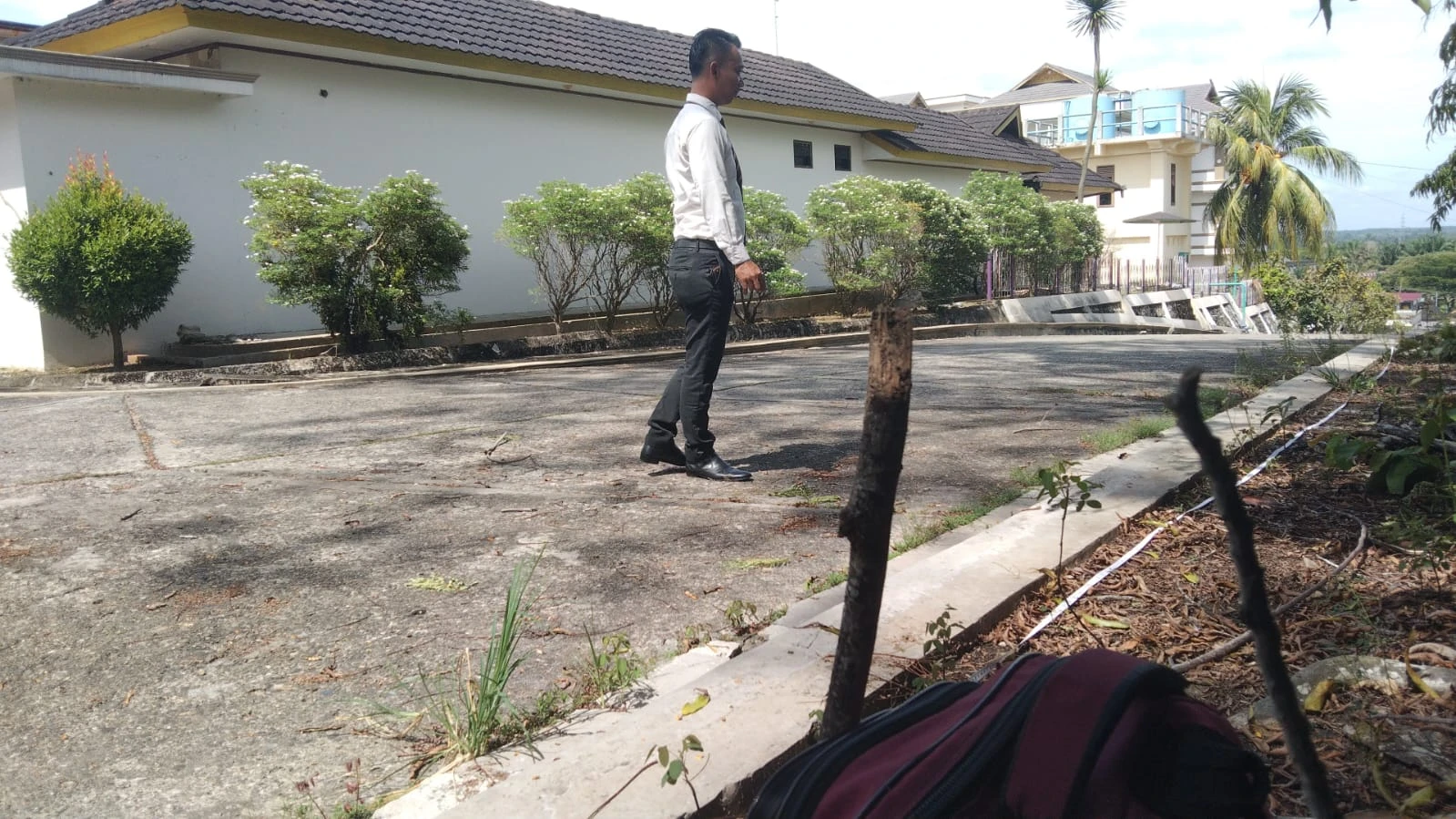 Ilustrasi Hotel Sapadia Rambah, Rokan Hulu: Geolistrik di Akuifer Langka